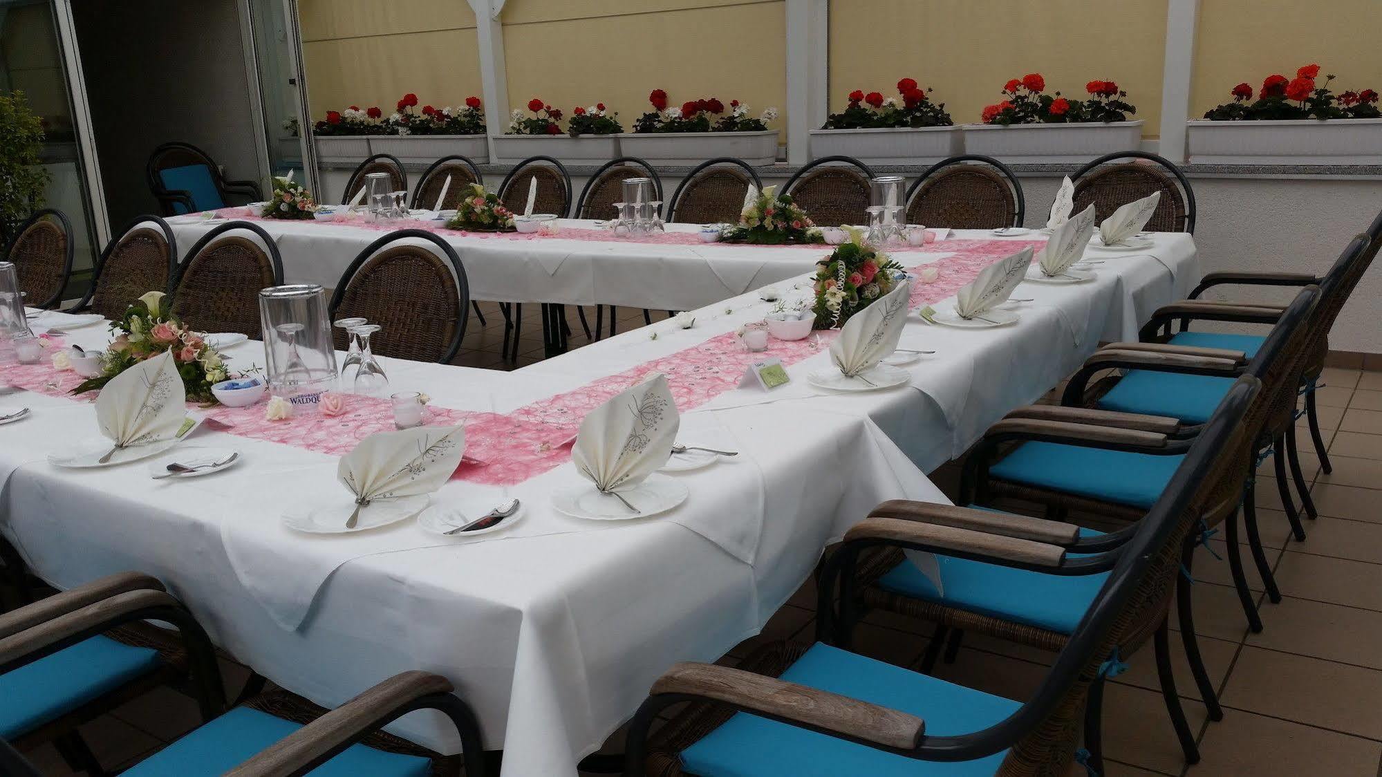 Hotel & Restaurant Park Cafe Isa Erfurt Luaran gambar