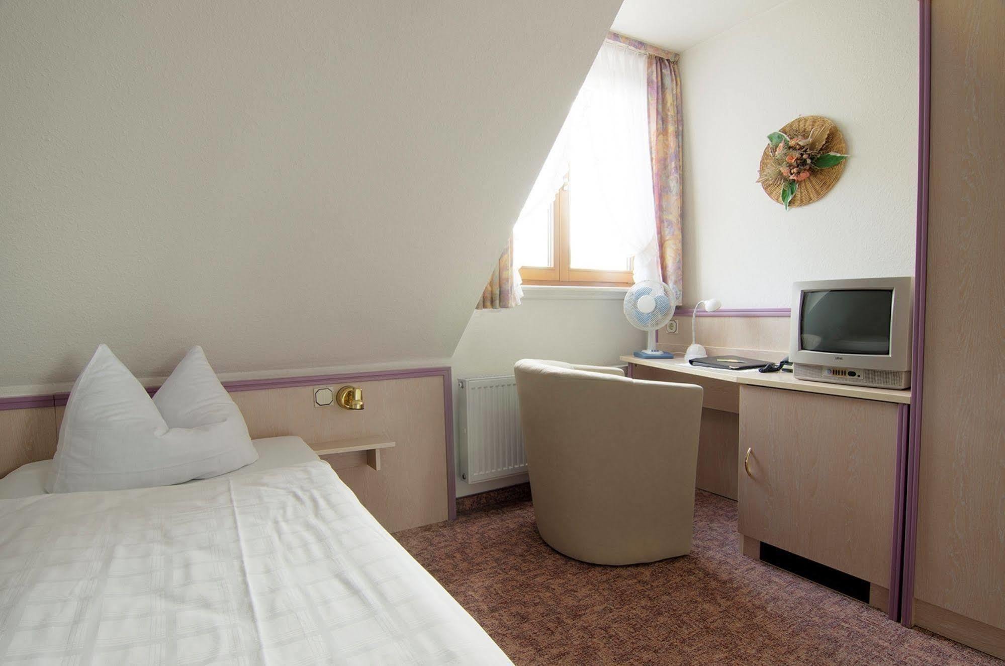 Hotel & Restaurant Park Cafe Isa Erfurt Luaran gambar